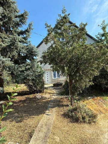 Eladó családi ház, Pécsett 105 M Ft, 2+2 szobás
