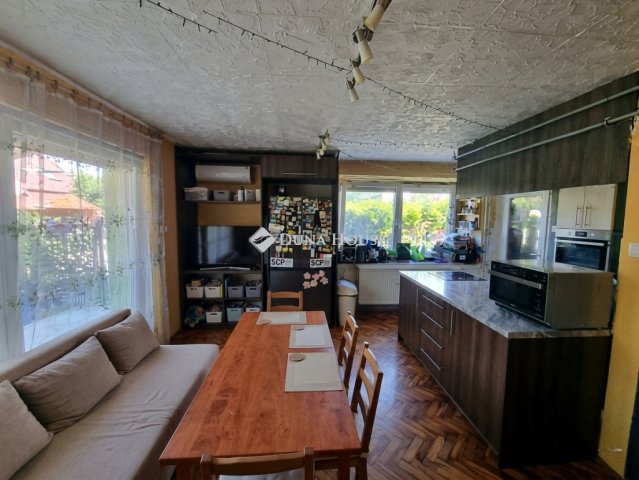 Eladó családi ház, Gárdonyban 84.9 M Ft, 5 szobás