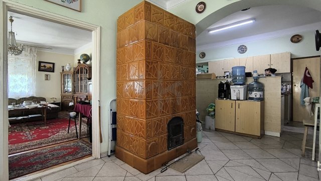 Eladó családi ház, Ópusztaszeren 40 M Ft, 3 szobás