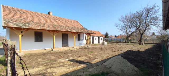 Eladó családi ház, Tiszafüreden 12.5 M Ft, 2 szobás