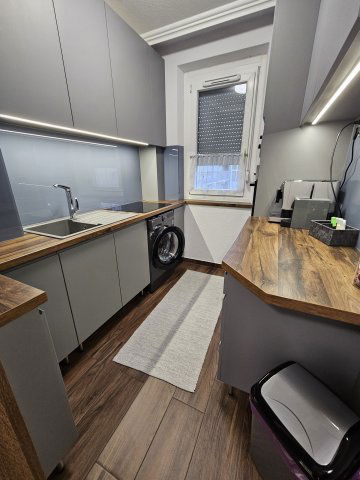 Eladó panellakás, Pápán 45.5 M Ft, 1+3 szobás