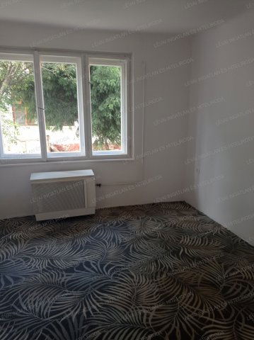 Eladó családi ház, Békéscsabán 16.95 M Ft, 2 szobás