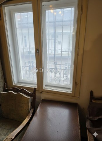 Eladó téglalakás, Budapesten, VIII. kerületben 43.5 M Ft