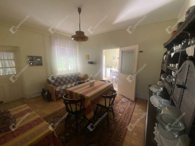 Eladó családi ház, Darnózseliben 49.9 M Ft, 5 szobás