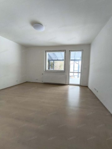 Eladó családi ház, Szolnokon 69 M Ft, 3 szobás