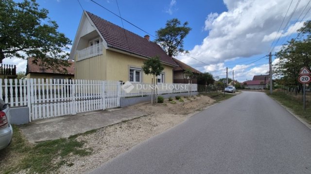Eladó családi ház, Lajosmizsén 45.99 M Ft, 3 szobás