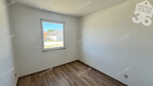 Eladó családi ház, Kecskeméten 80 M Ft, 5 szobás