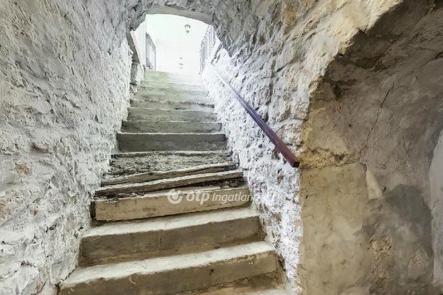 Eladó családi ház, Pilisborosjenőn 249 M Ft, 6+1 szobás
