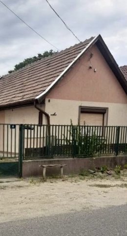 Eladó családi ház, Dabason 29.5 M Ft, 2 szobás