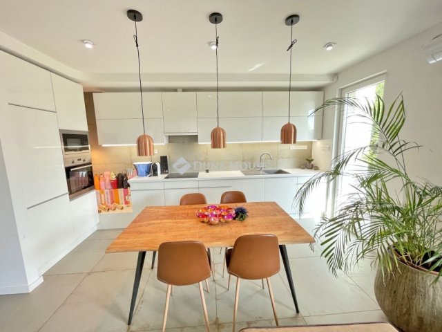 Eladó téglalakás, Budapesten, XI. kerületben 239.99 M Ft