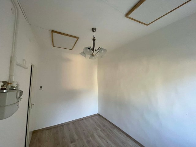 Eladó családi ház, Baján 15.9 M Ft, 1 szobás