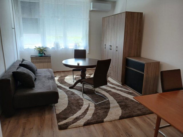 Kiadó téglalakás, albérlet, Debrecenben 200 E Ft / hó, 2 szobás