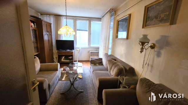 Eladó téglalakás, Debrecenben 62.5 M Ft, 1+2 szobás