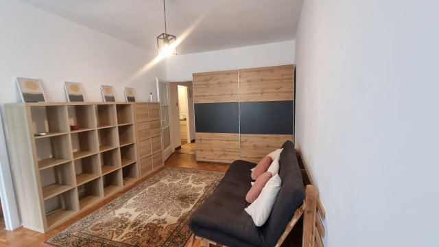 Kiadó téglalakás, albérlet, Szegeden 180 E Ft / hó, 1+1 szobás