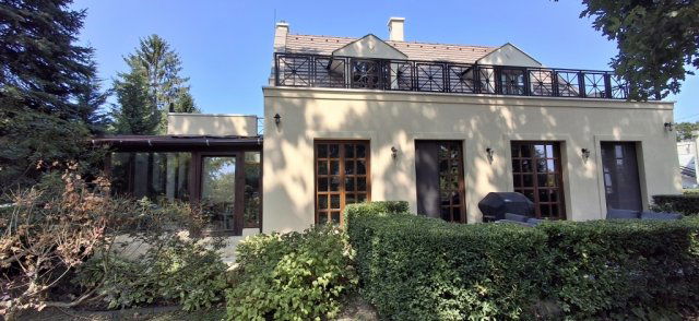 Eladó családi ház, Leányfaluban 275 M Ft, 5 szobás