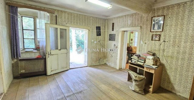 Eladó családi ház, Véménden 13.99 M Ft, 2 szobás