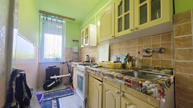 Eladó téglalakás, Debrecenben, Sámsoni úton 44.5 M Ft