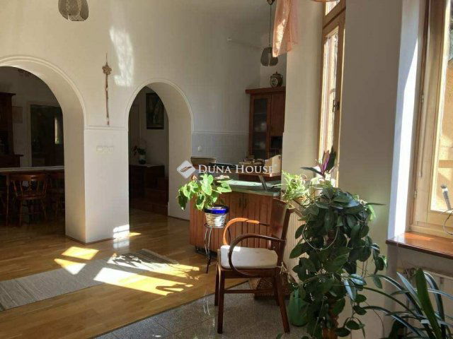 Eladó téglalakás, Kiskunfélegyházán, Széchenyi utcában