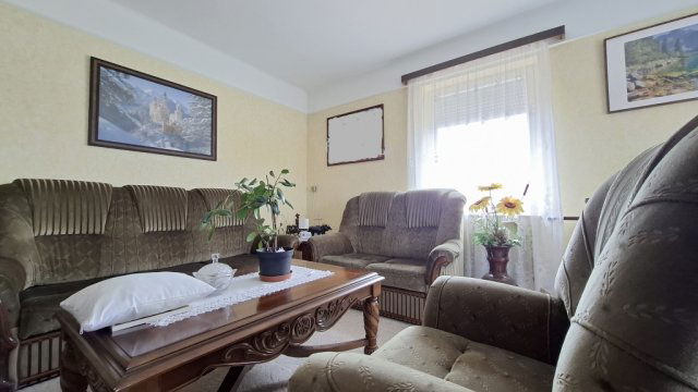 Eladó téglalakás, Kistarcsán 76 M Ft, 4 szobás