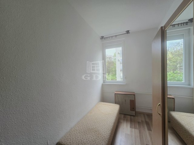 Eladó téglalakás, Zalaegerszegen 34.5 M Ft, 1+2 szobás