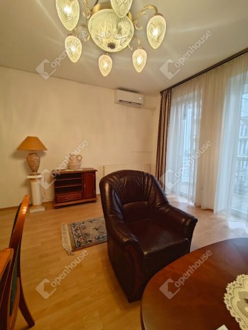 Eladó téglalakás, Győrött 124.9 M Ft, 3 szobás