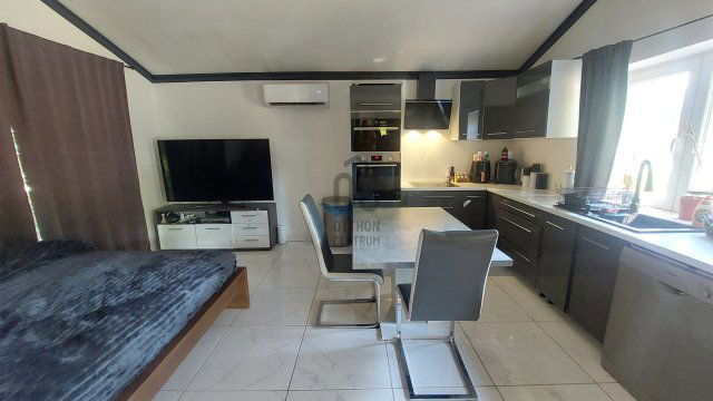 Eladó családi ház, Monorierdőn 36.9 M Ft, 2 szobás