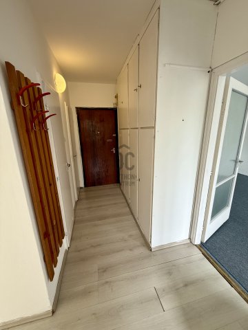 Kiadó panellakás, albérlet, XVII. kerületben, Újlak utcában