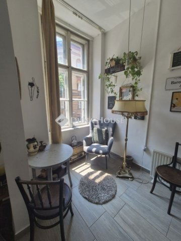 Eladó téglalakás, Budapesten, VIII. kerületben 99.9 M Ft