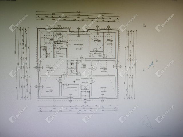 Eladó családi ház, Tatán 750 M Ft, 25 szobás