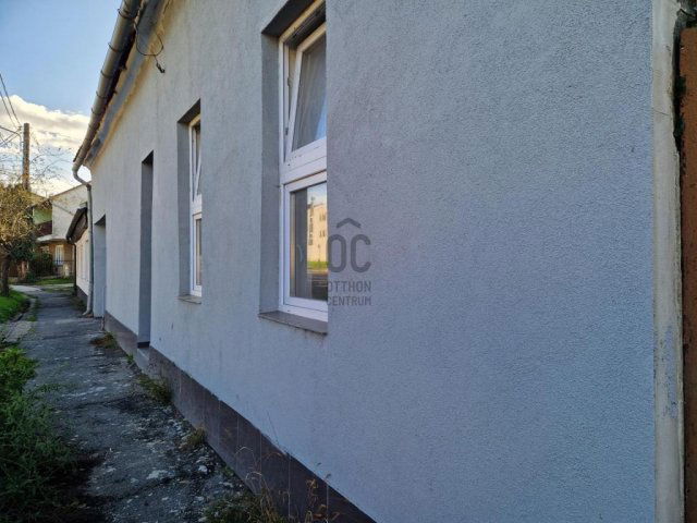 Eladó téglalakás, Nagykanizsán 12.5 M Ft, 2 szobás