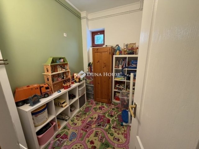 Eladó családi ház, Orosházán 54 M Ft, 4+1 szobás