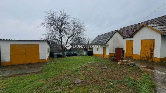 Eladó családi ház, Villányban 46 M Ft, 3 szobás