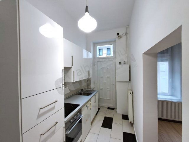 Kiadó téglalakás, albérlet, VIII. kerületben, Práter utcában