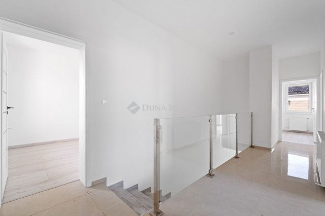 Eladó ikerház, Budapesten, XXIII. kerületben 235 M Ft, 6 szobás