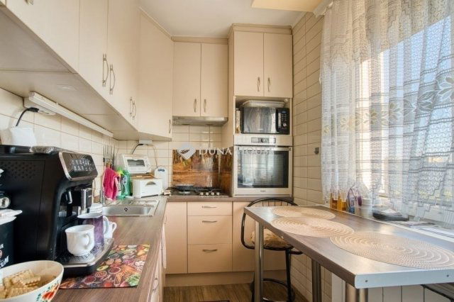 Eladó panellakás, Budapesten, XI. kerületben 89.9 M Ft, 3 szobás