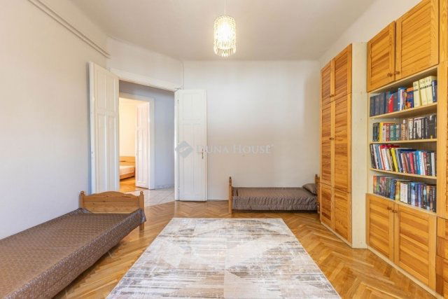 Eladó panellakás, Budapesten, VIII. kerületben 90 M Ft, 3 szobás