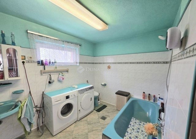 Eladó családi ház, Gyömrőn 119.99 M Ft, 4 szobás