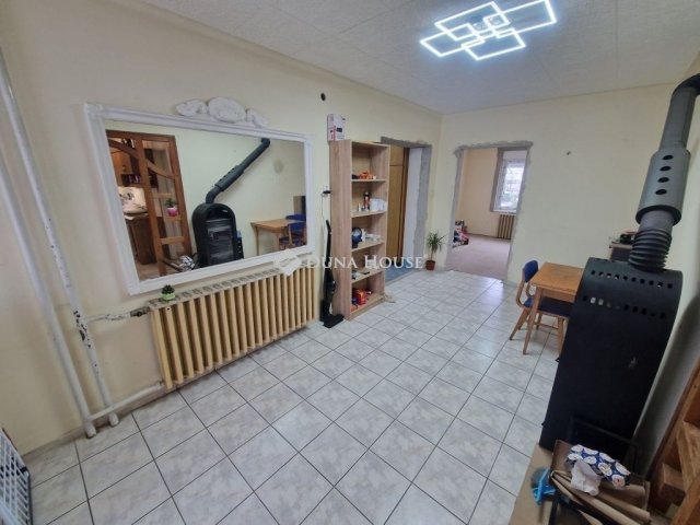 Eladó családi ház, Baján 48 M Ft, 4 szobás