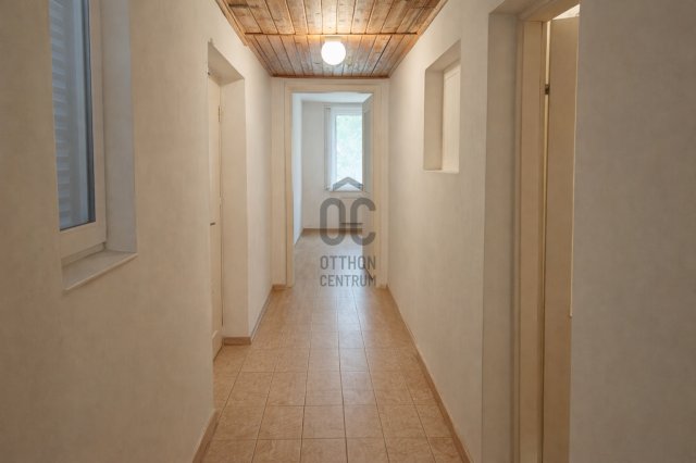 Eladó családi ház, Dorogon 64.9 M Ft, 2 szobás