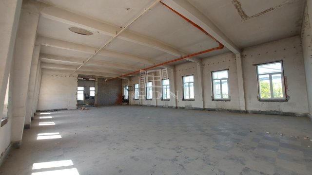 Kiadó üzlethelyiség, Budapesten, X. kerületben 376 E Ft / hó