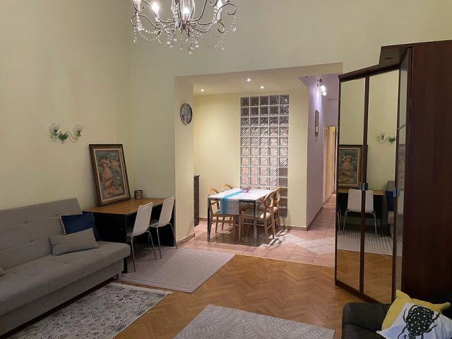 Kiadó téglalakás, albérlet, VIII. kerületben, II. János Pál pápa téren