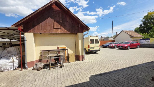 Eladó üzlethelyiség, Hajdúnánáson, Ady Endre körúton 140 M Ft