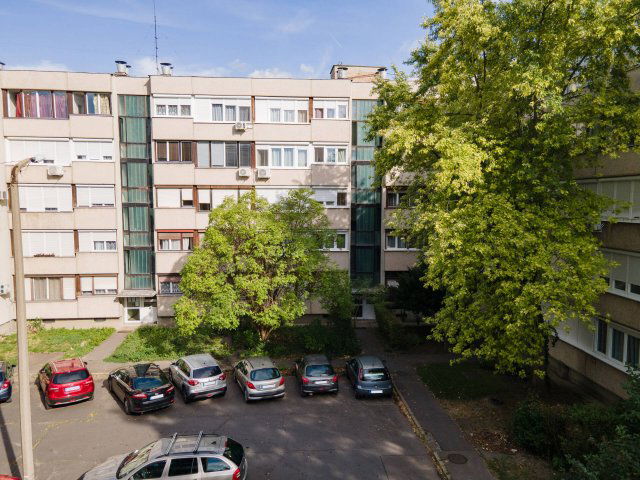 Eladó téglalakás, Vácon 53 M Ft, 2 szobás