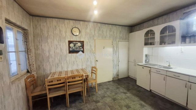 Eladó téglalakás, Budapesten, XXI. kerületben 41 M Ft, 1 szobás