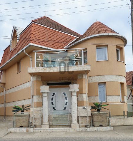 Eladó családi ház, Tiszafüreden 175 M Ft, 4 szobás