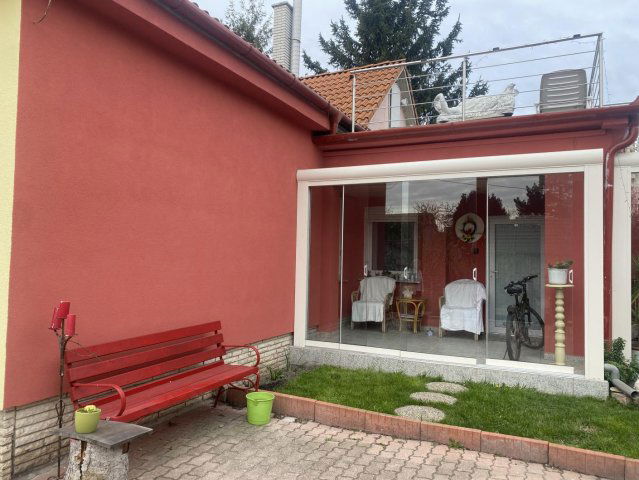 Eladó téglalakás, Komáromban 20.9 M Ft, 1 szobás
