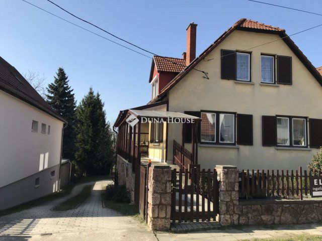 Eladó családi ház, Móron 119.9 M Ft, 5 szobás