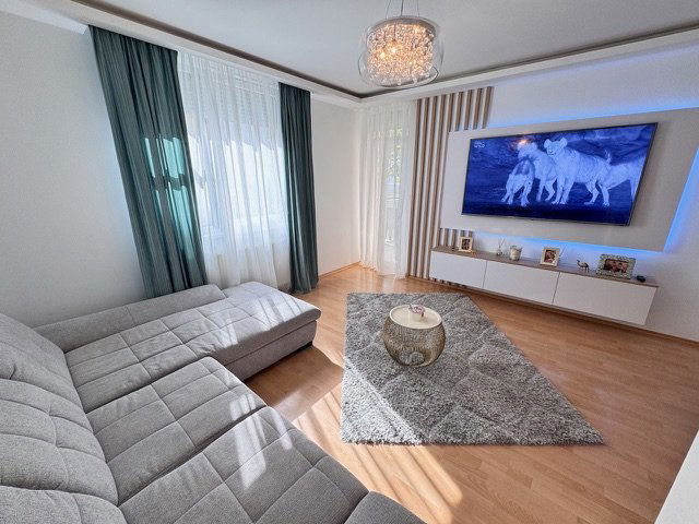 Eladó téglalakás, Győrött 79.99 M Ft, 3 szobás