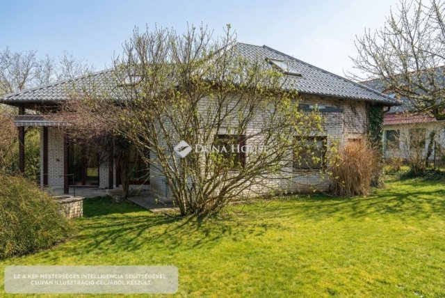 Eladó családi ház, Budajenőn 125 M Ft, 5 szobás