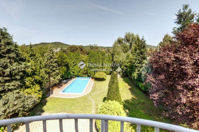 Eladó családi ház, Budapesten, II. kerületben 273.309 M Ft